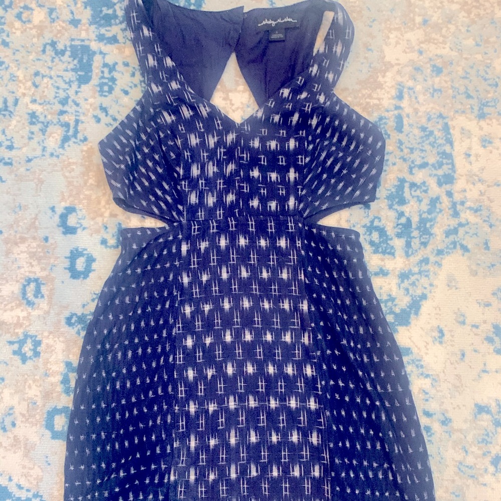 Urban Outfitters | fitted dress with side cutouts!